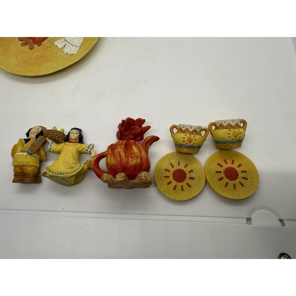 1997 Wong's Fine Polyresin Southwest‎ Miniature Native Tea Set 8pcs New In A Box - Picture 5 of 7